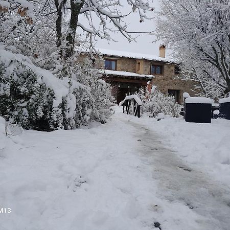 Posada Restaurante Fuenteplateada Collado Hermoso ภายนอก รูปภาพ